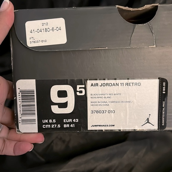 The Air Jordan 11 Retro Playoffs Bred 2012 - Picture 2 of 8